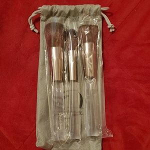 Opulent beauty brush set